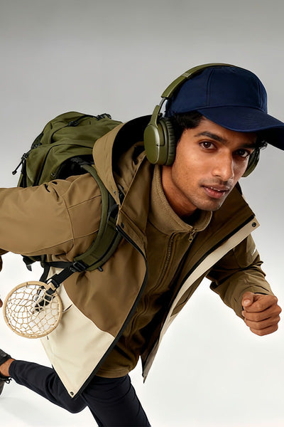 Venzina lightweight motion-fit jacket for men, windproof and stylish for daily wear.